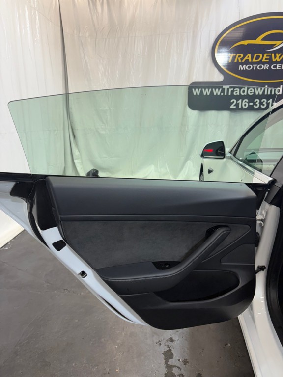 2020 Tesla Model 3 Image 37