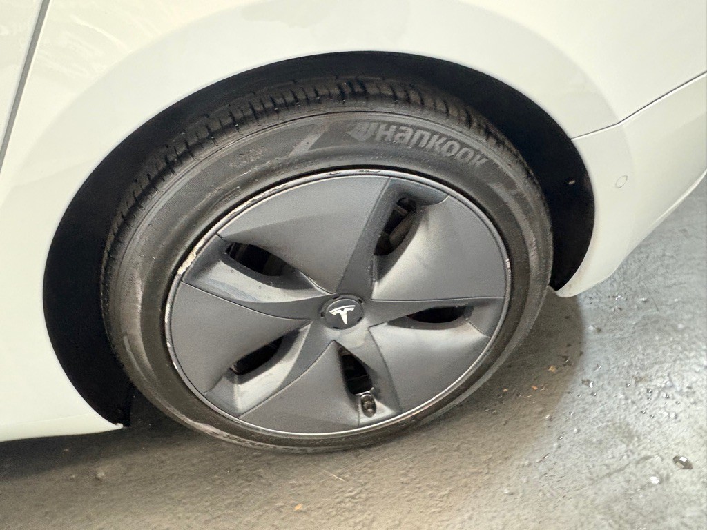 2020 Tesla Model 3 Image 45