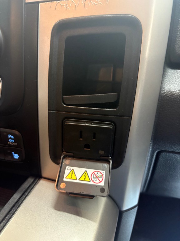 2018 RAM 1500 Image 32