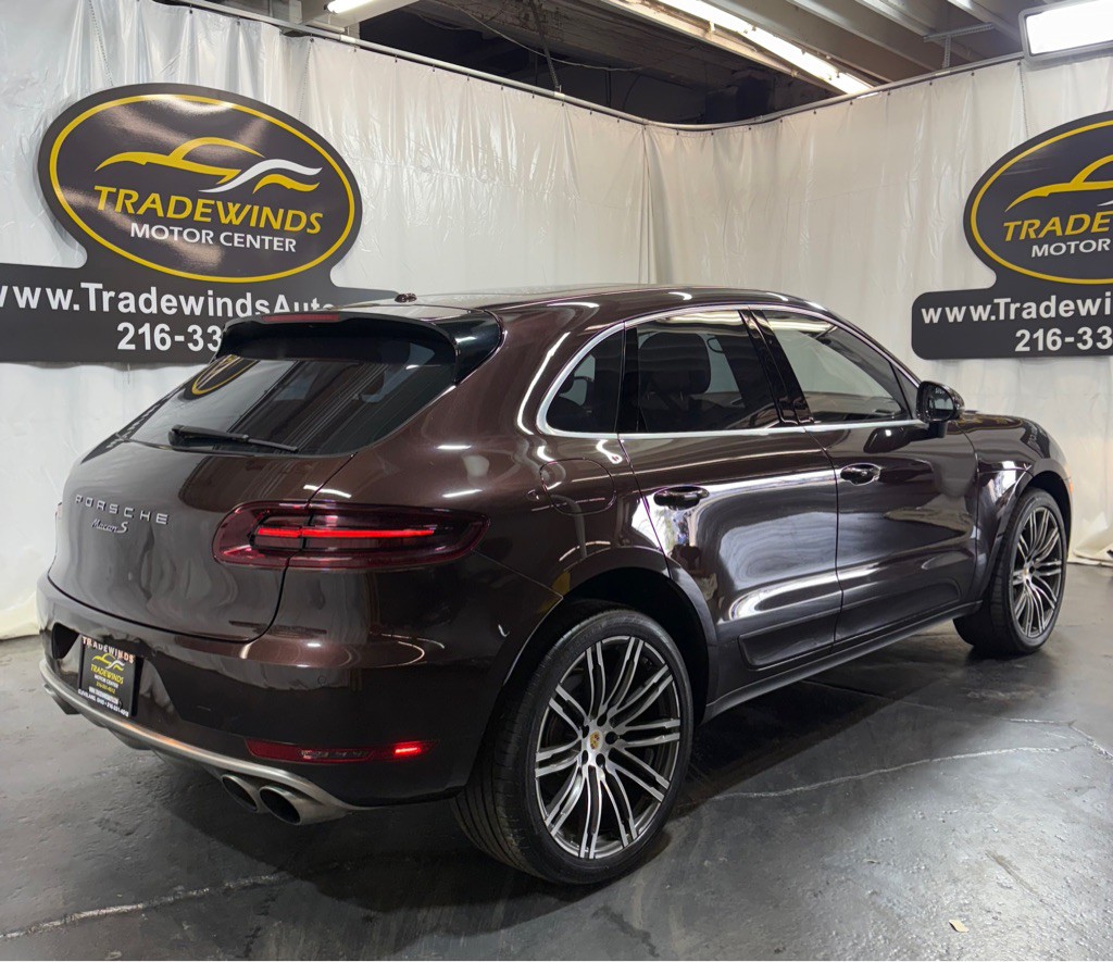 2016 Porsche Macan Image 6