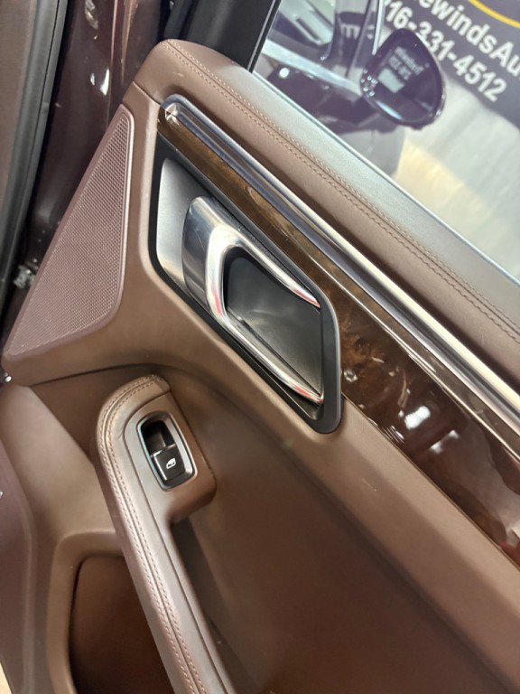 2016 Porsche Macan Image 36