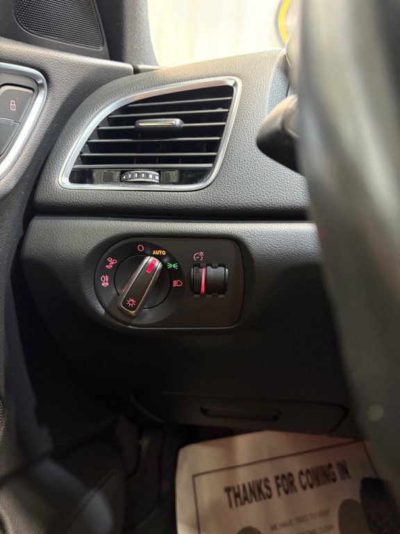 2016 Audi Q3 Image 17