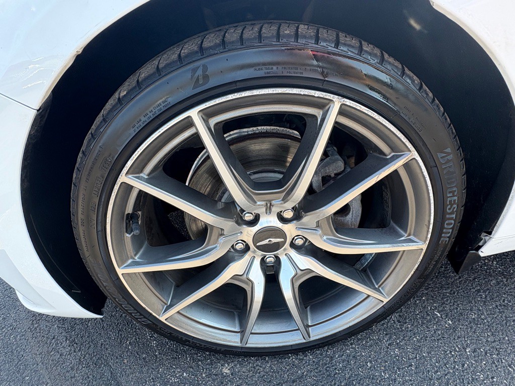 2022 Genesis G70 Image 42