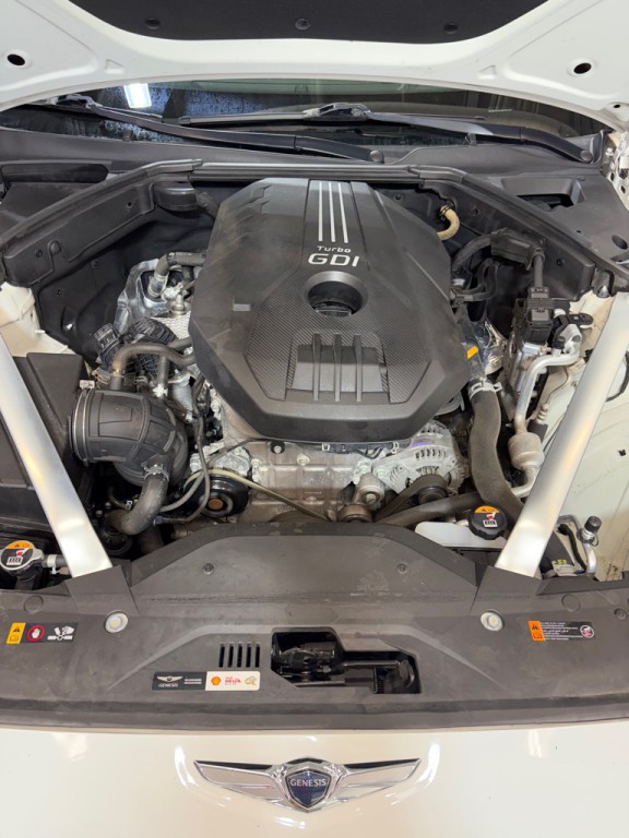 2022 Genesis G70 Image 12