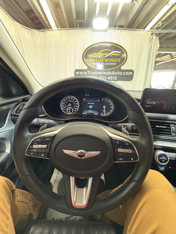 2022 Genesis G70 Image 16