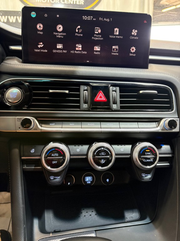 2022 Genesis G70 Image 20