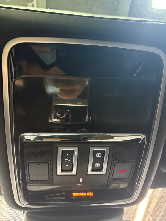 2020 Land Rover Range Rover Image 24