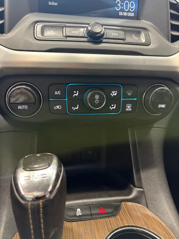 2019 GMC Acadia Image 19