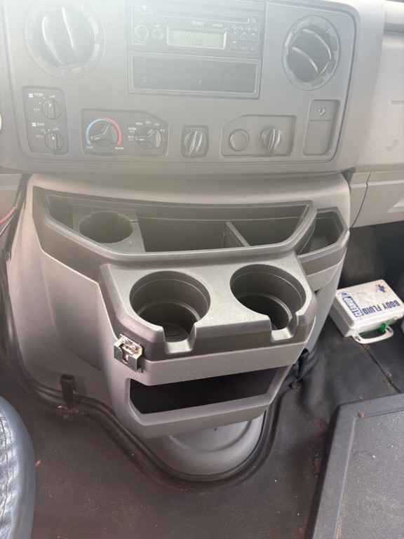 2017 Ford Econoline Image 19