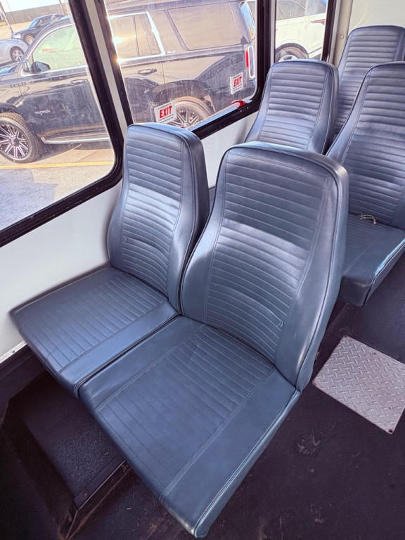 2017 Ford Econoline Image 30