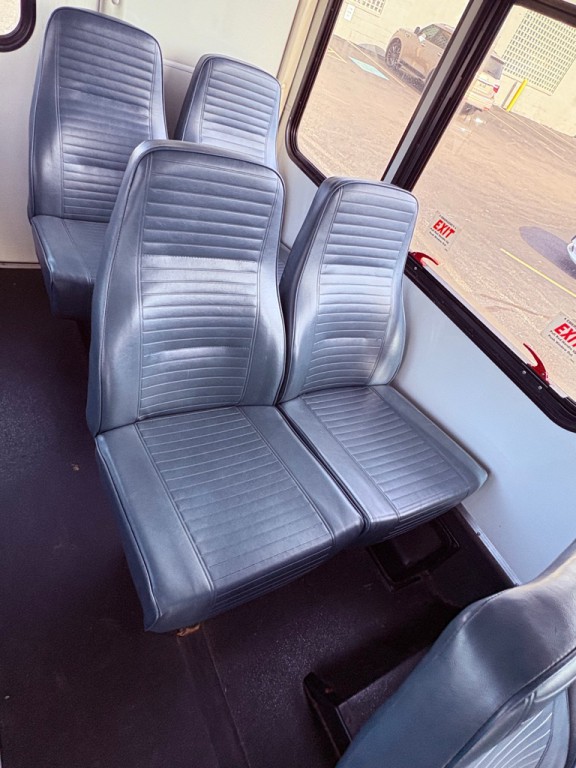 2017 Ford Econoline Image 31