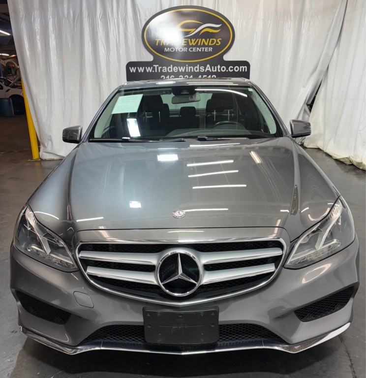 2016 Mercedes-Benz E-Class Image 2
