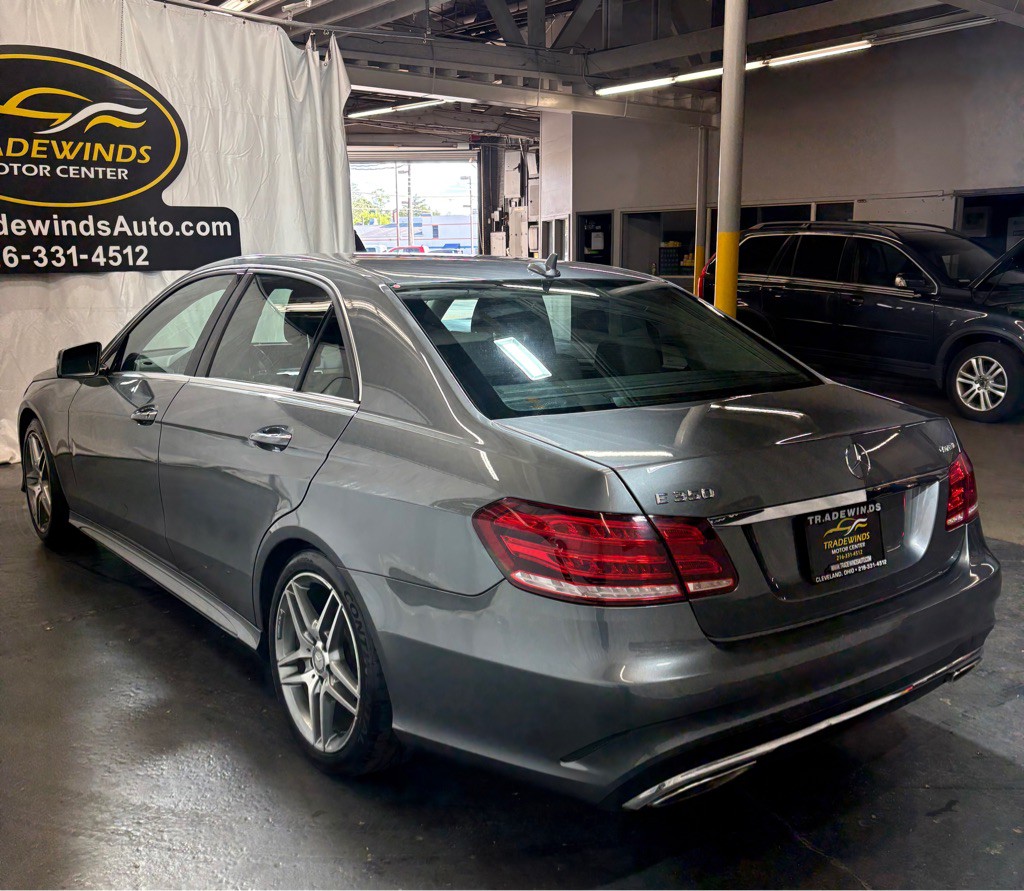 2016 Mercedes-Benz E-Class Image 4