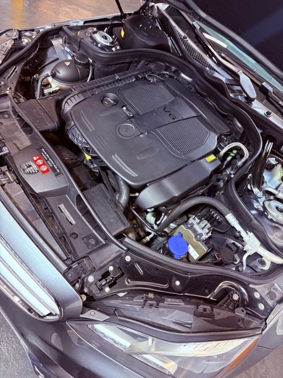 2016 Mercedes-Benz E-Class Image 11