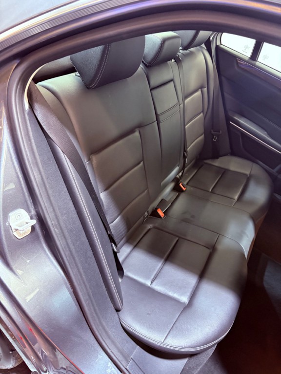 2016 Mercedes-Benz E-Class Image 33