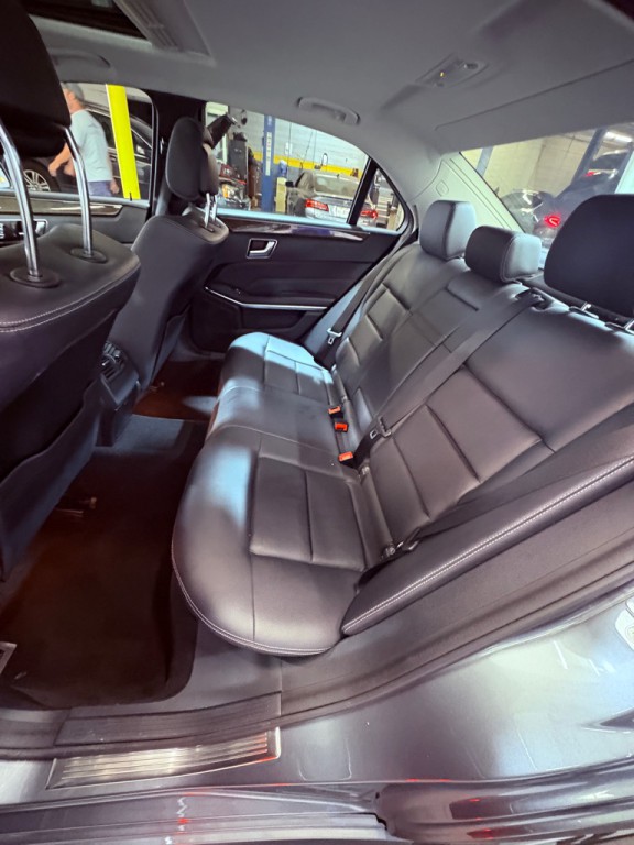 2016 Mercedes-Benz E-Class Image 39