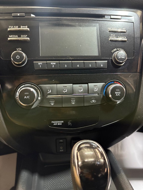 2018 Nissan Rogue Image 20