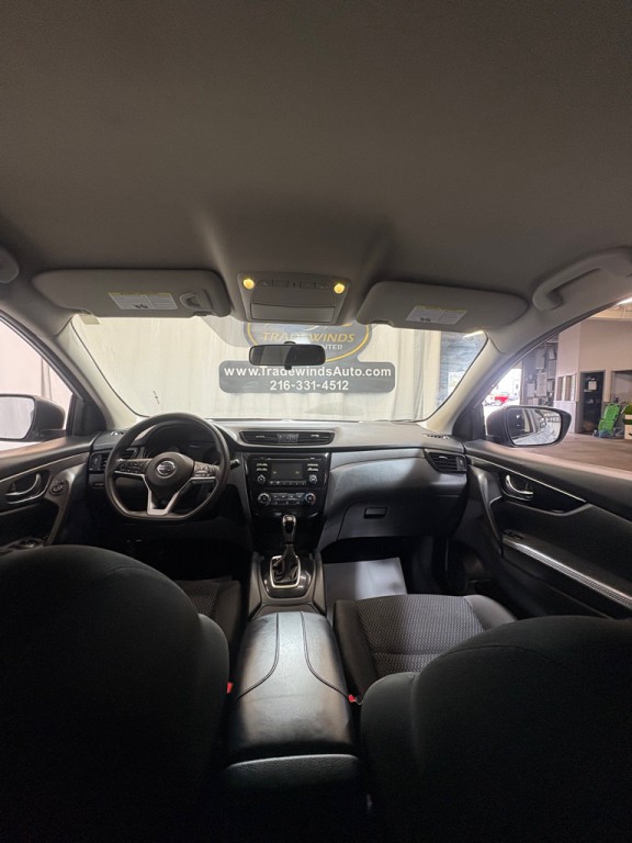2018 Nissan Rogue Image 42