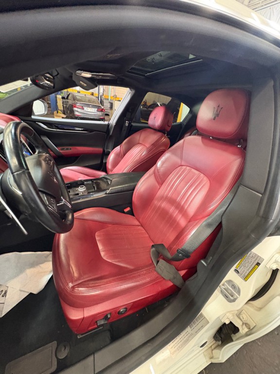 2018 Maserati Ghibli Image 25