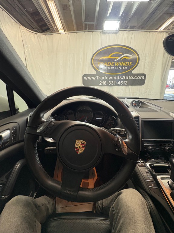 2013 Porsche Cayenne Image 16
