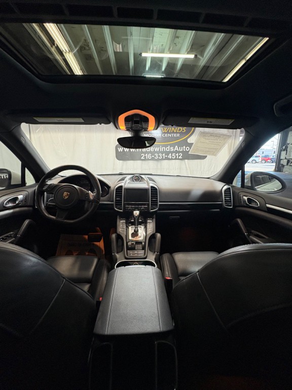 2013 Porsche Cayenne Image 32