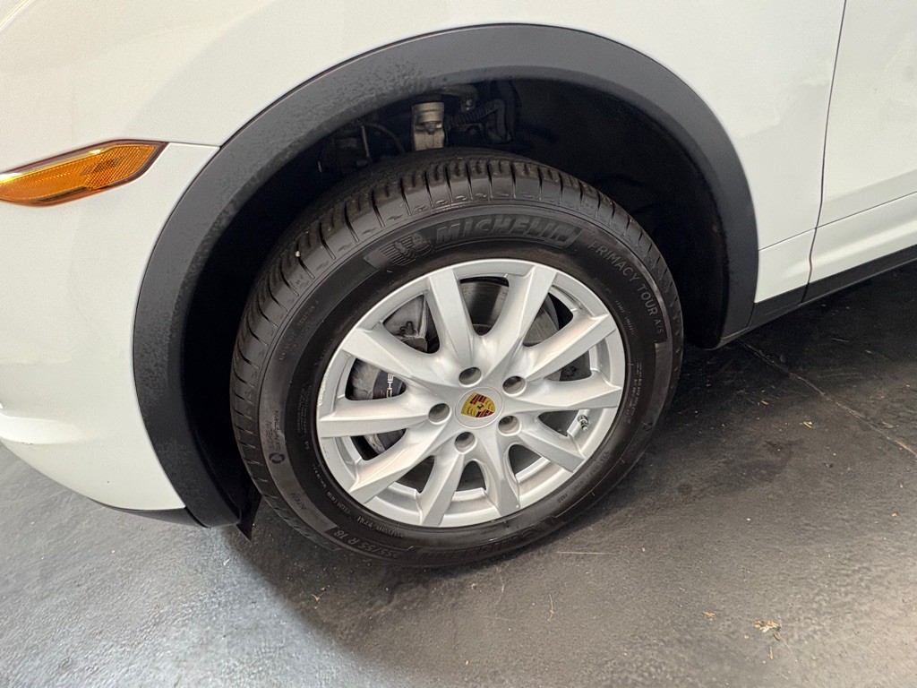2013 Porsche Cayenne Image 39