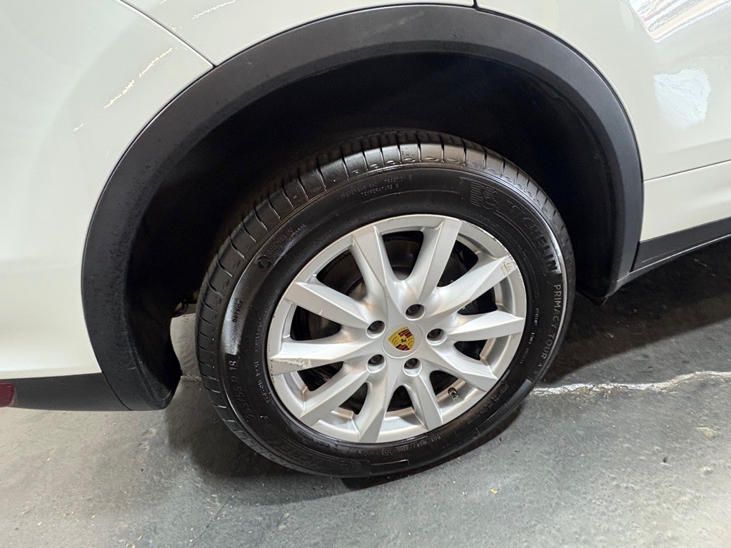 2013 Porsche Cayenne Image 41