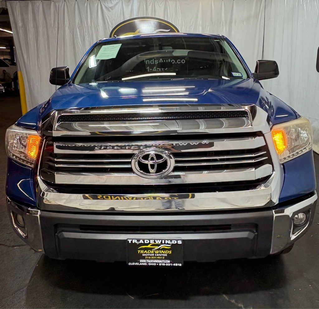 2017 Toyota Tundra Image 2