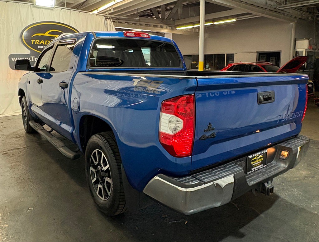 2017 Toyota Tundra Image 4