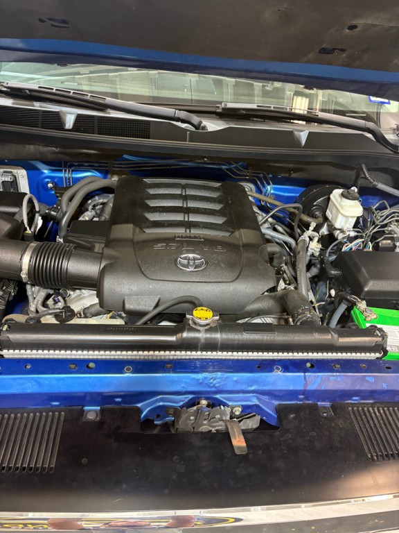 2017 Toyota Tundra Image 12