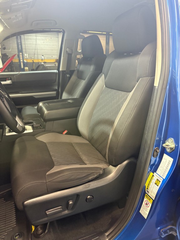 2017 Toyota Tundra Image 15