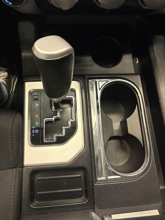 2017 Toyota Tundra Image 21