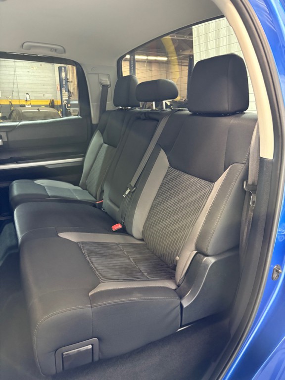 2017 Toyota Tundra Image 39