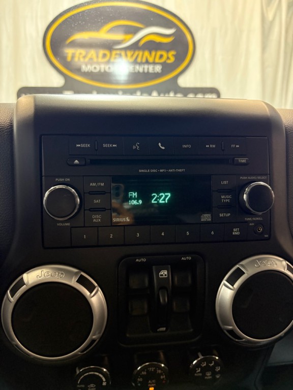 2014 Jeep Wrangler Unlimited Image 35