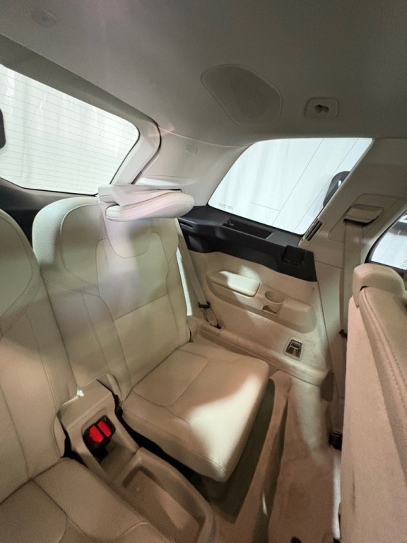 2016 Volvo XC90 Image 37