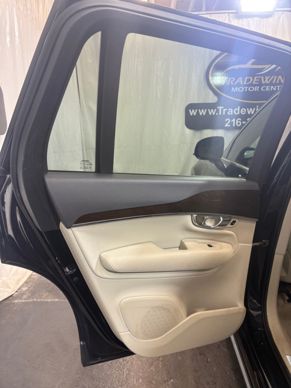 2016 Volvo XC90 Image 39