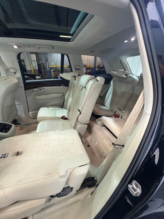 2016 Volvo XC90 Image 44