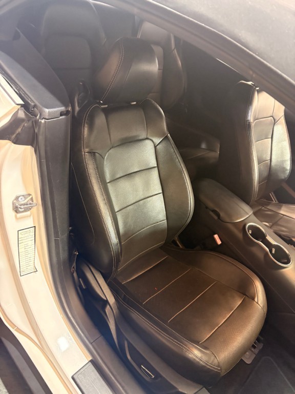 2019 Ford Mustang Image 26