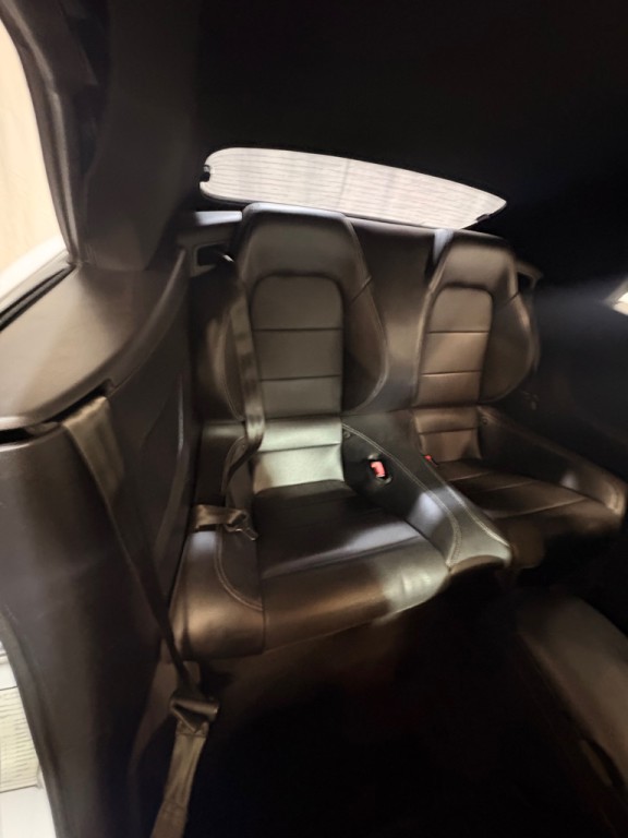 2019 Ford Mustang Image 32