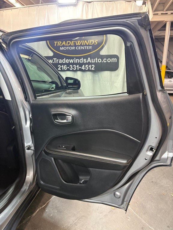 2020 Jeep Compass Image 30