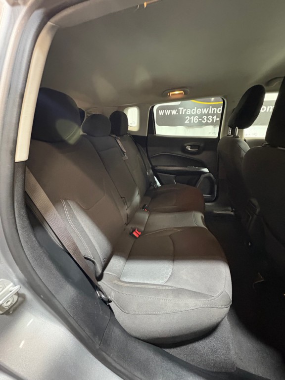 2020 Jeep Compass Image 35