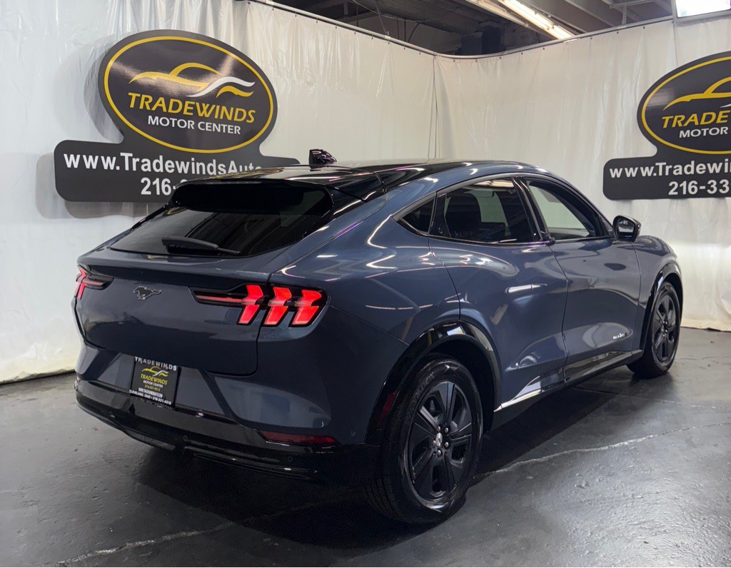 2021 Ford Mustang Image 6