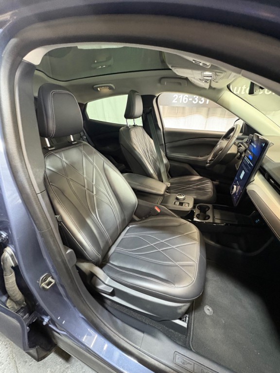 2021 Ford Mustang Image 31