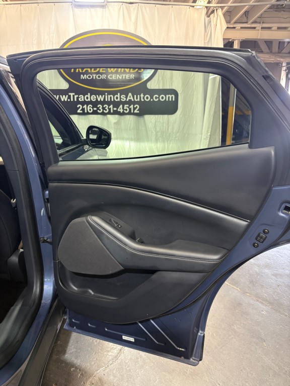 2021 Ford Mustang Image 32