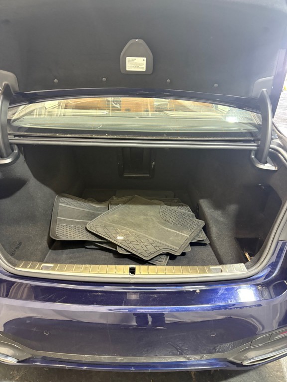 2020 BMW 7 Series Image 9