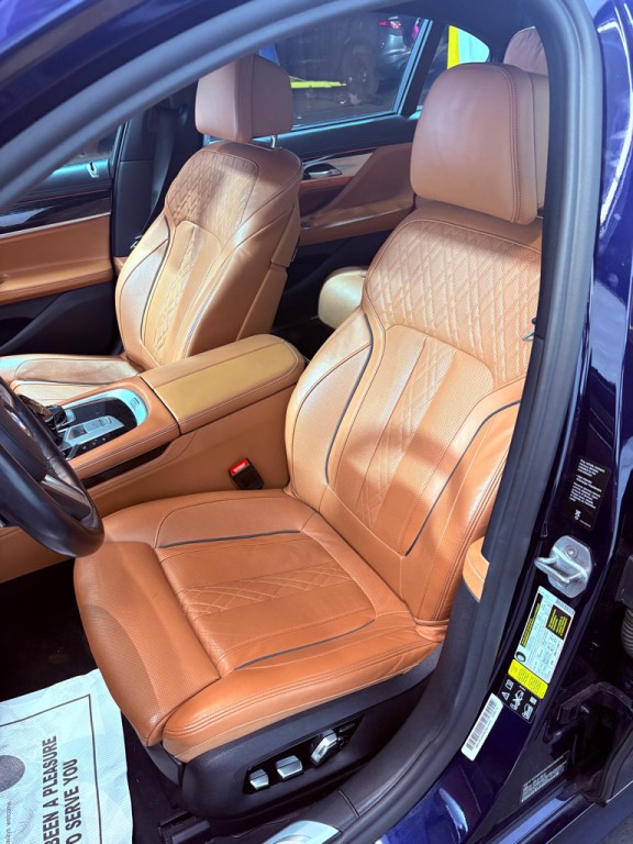 2020 BMW 7 Series Image 15