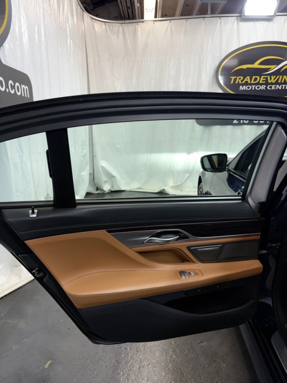 2020 BMW 7 Series Image 42