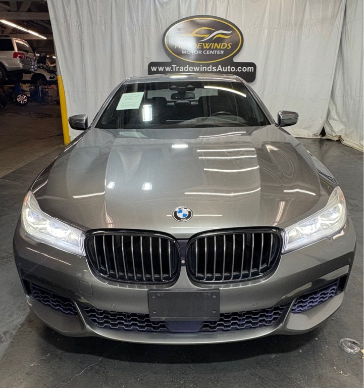 2017 BMW 7 Series Image 2