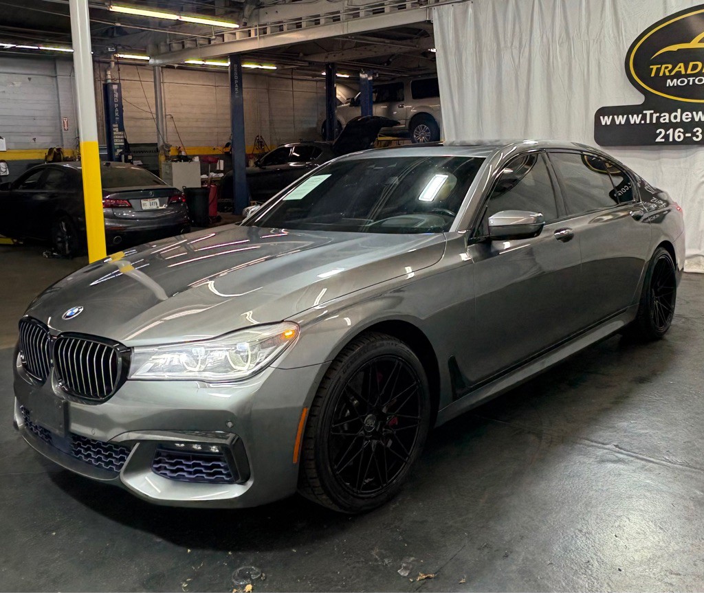 2017 BMW 7 Series Image 3