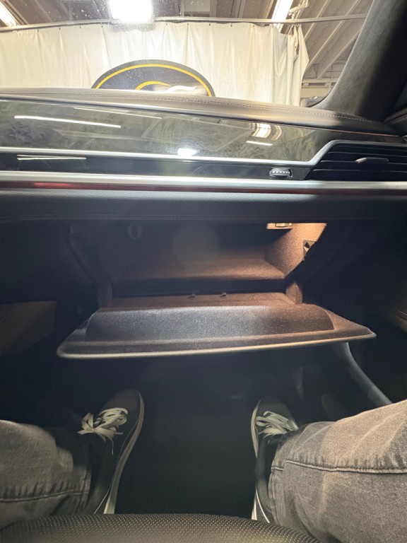 2017 BMW 7 Series Image 30